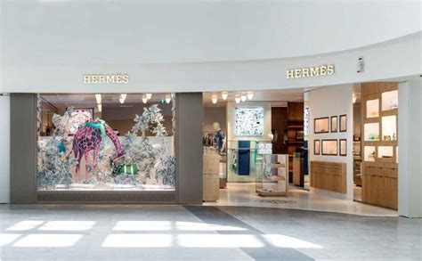 hermes store nice